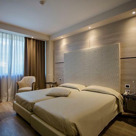 Hostellerie Du Cheval Blanc Aosta Dış mekan fotoğraf